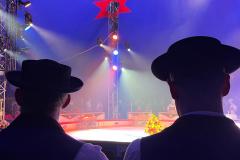 Gottesdienst im Zirkuszelt